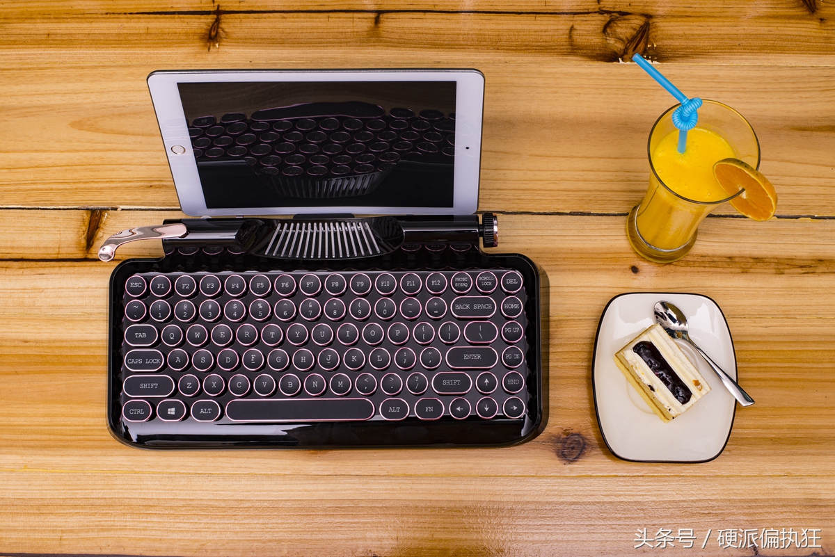 樱桃有一款铁的机械键盘,樱桃新款机械键盘