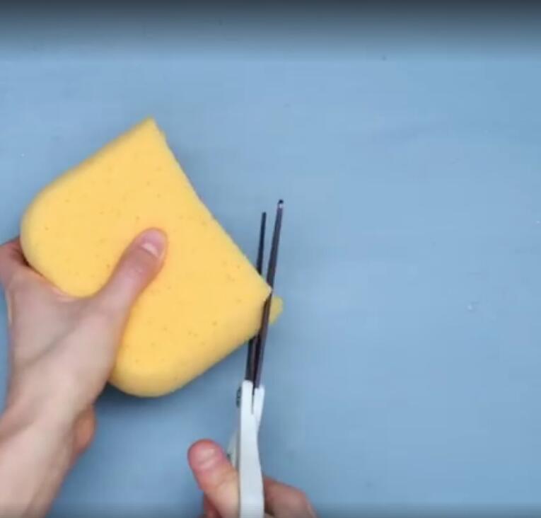 用过的肥皂残渣不要扔,肥皂只剩一小块