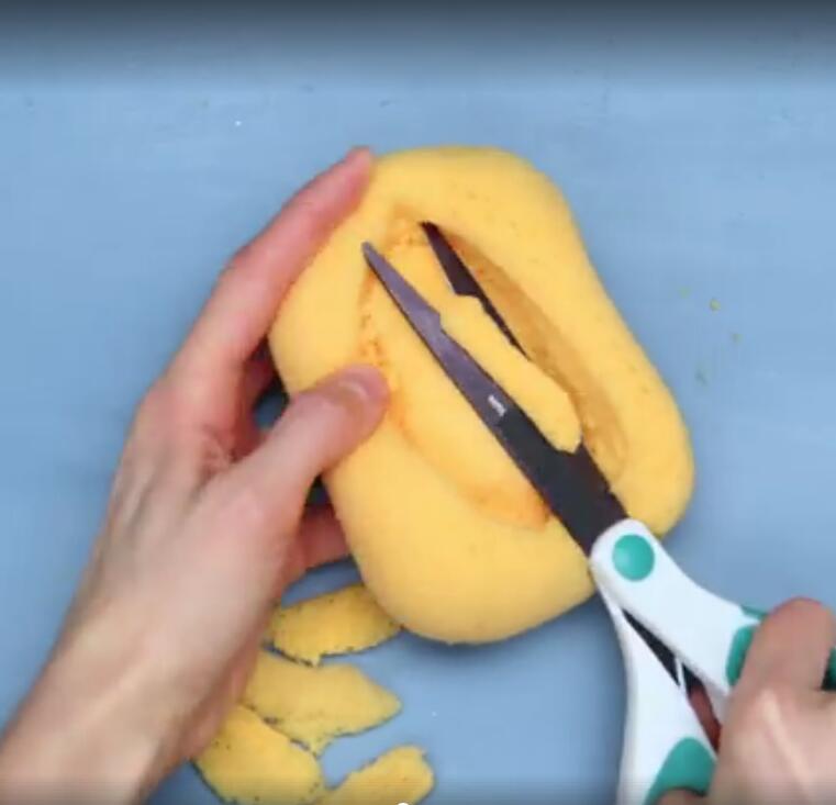 用过的肥皂残渣不要扔,肥皂只剩一小块