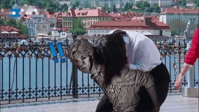 没糖陆地粉要集体脱坑？热巴比赛失误内疚不已，鹿晗全程又MAN又暖心