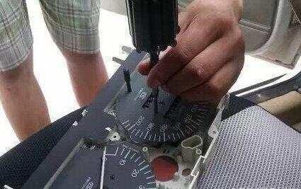 里程表重新调整,老司机开几万公里只用1挡