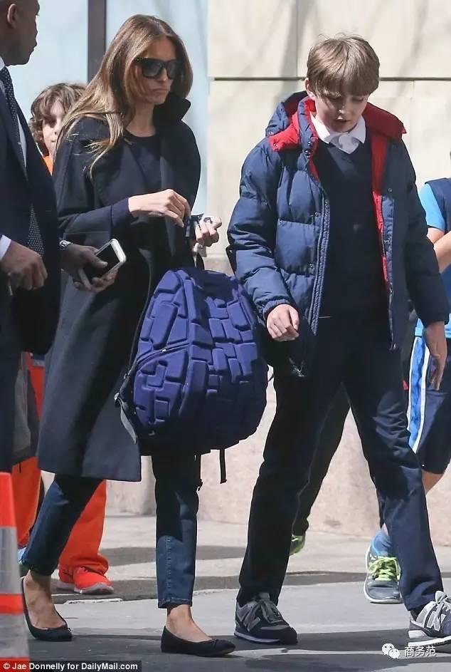 川普小儿子最新视频,川普12岁儿子