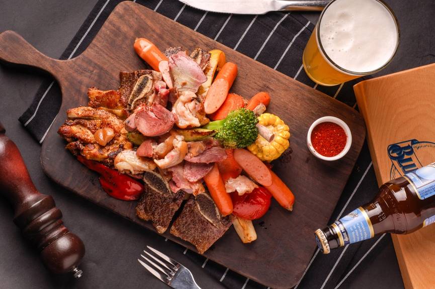 霸道总裁、米其林一星、西南第一，这家棒球餐吧到底什么来头？