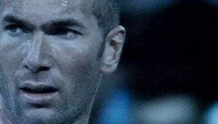 只有这部被中国人打一星的奇葩纪录片，才配得上他五星的球王生涯