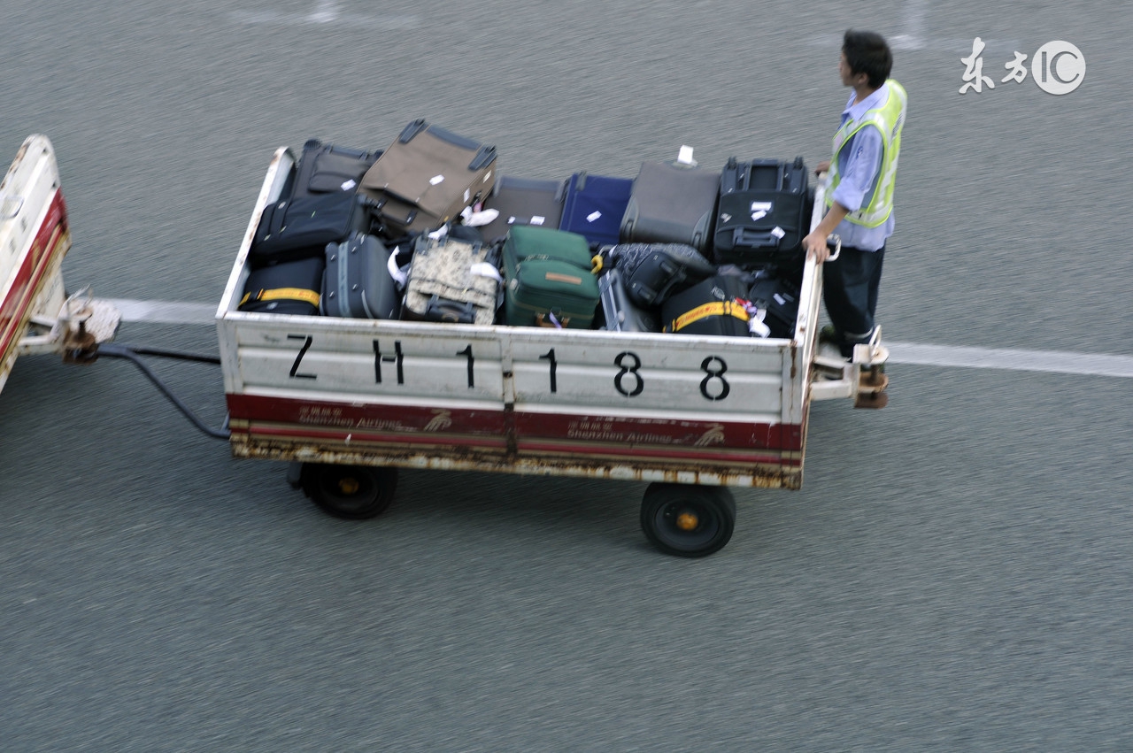手把手教你坐飞机,手把手教你怎么坐飞机出国