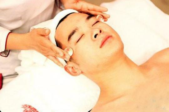 不神化的光子嫩肤，给皮肤反季节的吹弹可破！