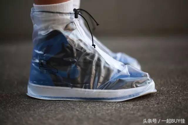 关于雨天如何炫富，我这有完美的解决方案，你要不要？