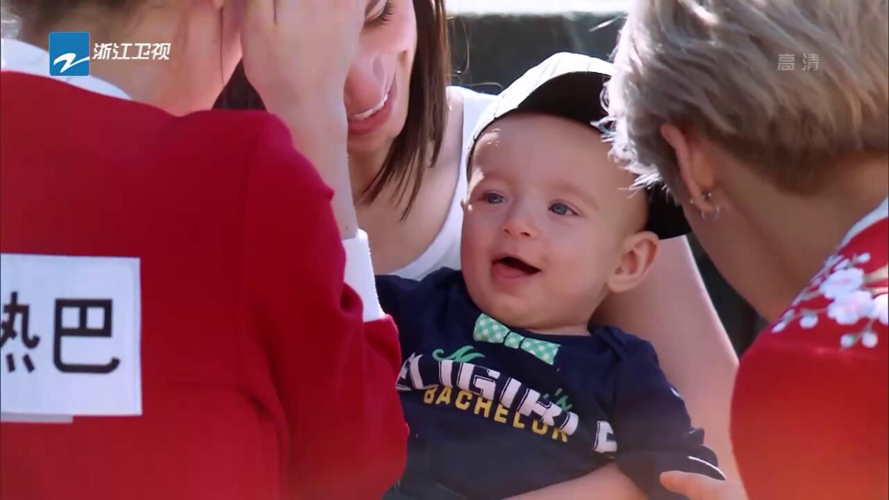 奔跑吧鹿晗看迪丽热巴的眼神,奔跑吧第三期热巴鹿晗公主抱