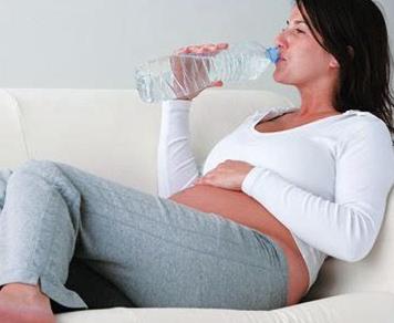 孕妈会出现尿频的症状,孕妈泌尿系统感染