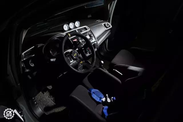 70万的进口思域太遥远，杭州车友将飞度GK5打造成Type-R外观