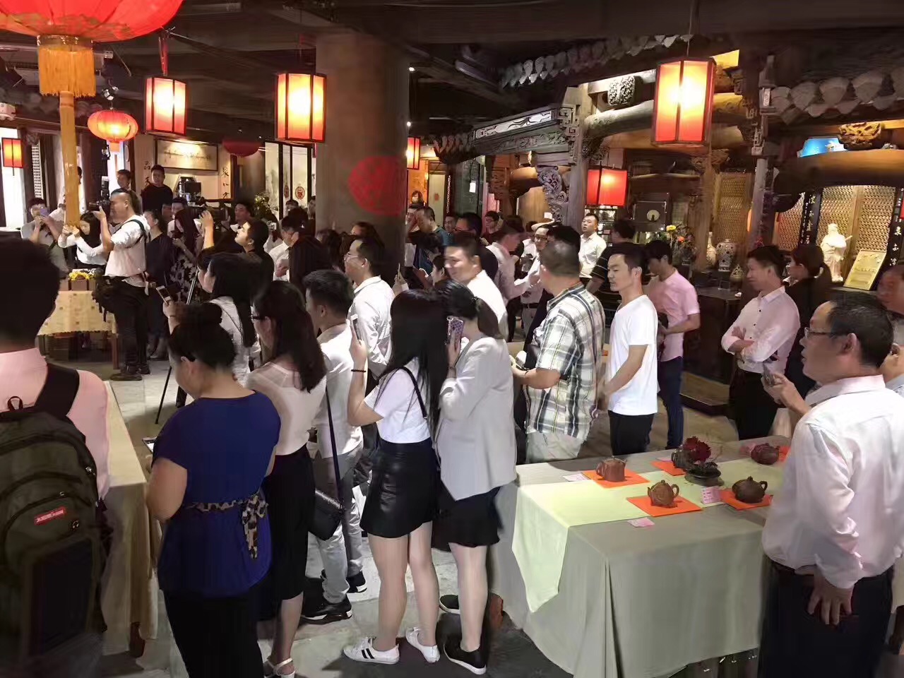 紫宴天下——上海相爷府-梁上胜，徐彩萍个人专场展