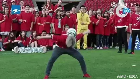 鹿晗拉杆球视频,鹿晗进6球最近踢球视频