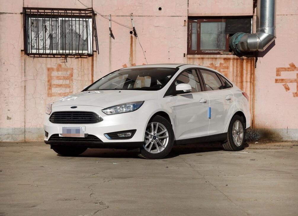 2017款福克斯1.6两厢手动挡油耗,2012款福克斯自动风尚三厢1.6油耗