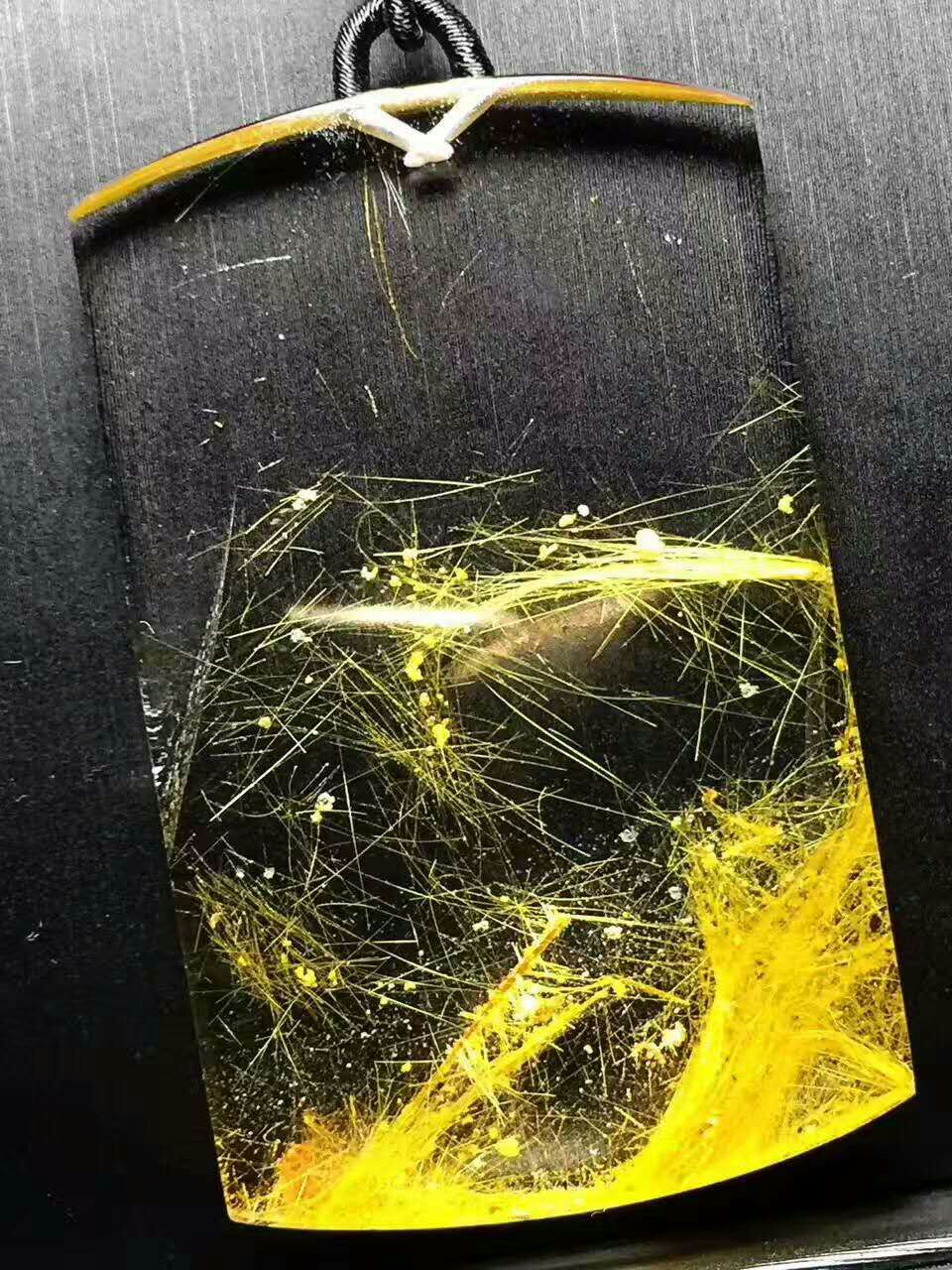 绿幽灵水晶单珠吊坠,绿幽灵水晶手串的寓意和象征