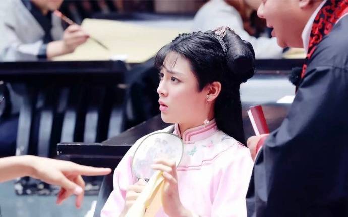 看八卦明星热门视频,马天宇鹿晗穿女装