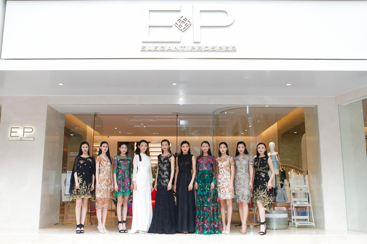 品牌快讯：EPlovesChengdu，尽在EP雅莹成都生活馆