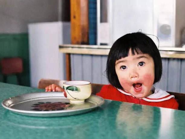 红血丝不化妆会更严重吗,红血丝不做手术能自己好吗