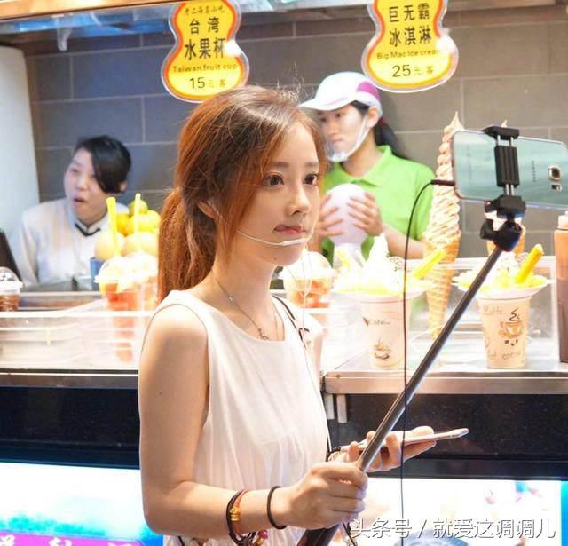 斗鱼一姐冯提莫与陈一发一争高低,阿冷冯提莫陈一发一姐