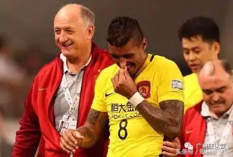 *力暴**鸟承认巴萨报价但这两个因素证明豪门并不好混｜附冯6新段子