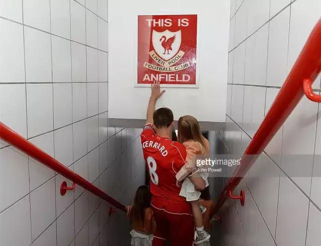 十大经典足球俱乐部队歌,欧洲足坛八大豪门队歌