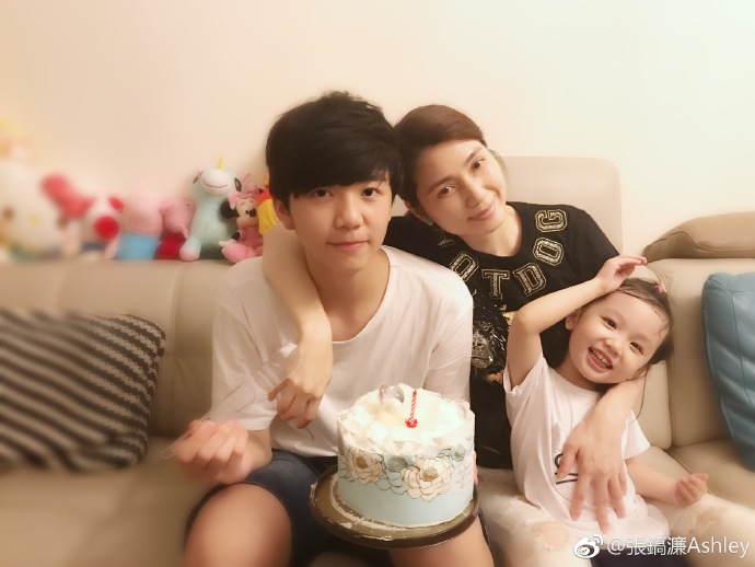 洪欣儿子11岁,洪欣的儿子的视频