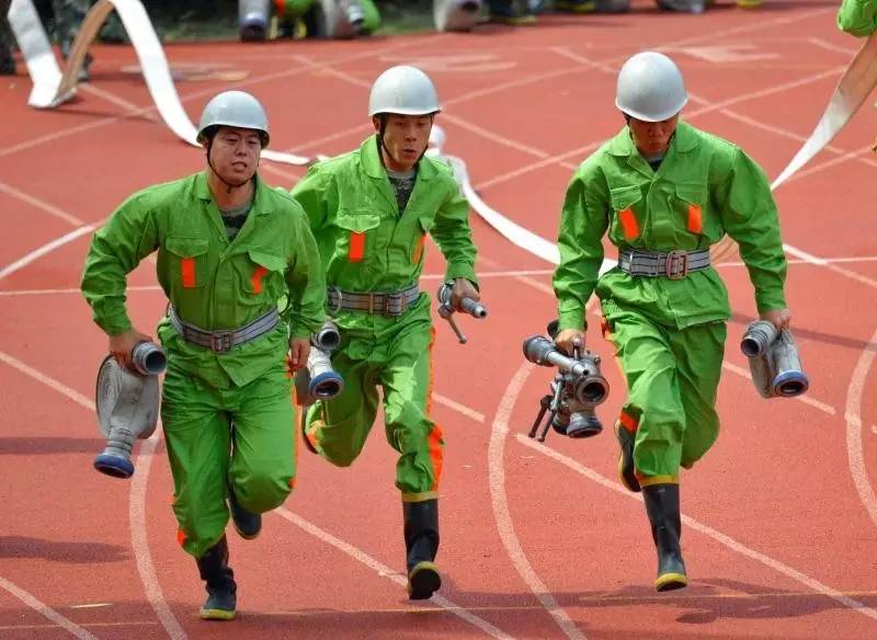 追求卓越勇争第一,追求卓越勇创先锋