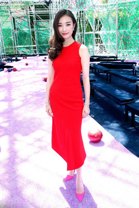 10大穿衣打扮的真理风行时尚明星圈（业界良心级“安利”）