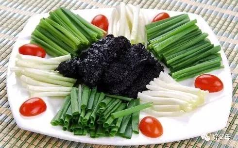 吃杨梅把籽也吞了,为什么吃杨梅嘴里会破皮