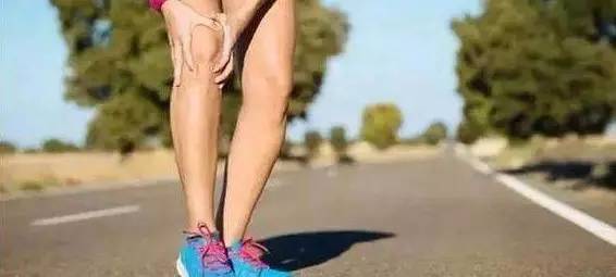 健步走和跑步哪个损伤膝盖,跑步必须重视膝关节