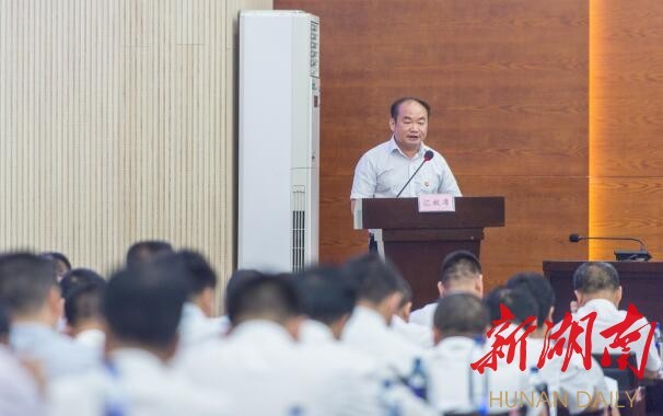 “七一”丨浏阳榜样：14年，他记了37本120多万字工作笔记