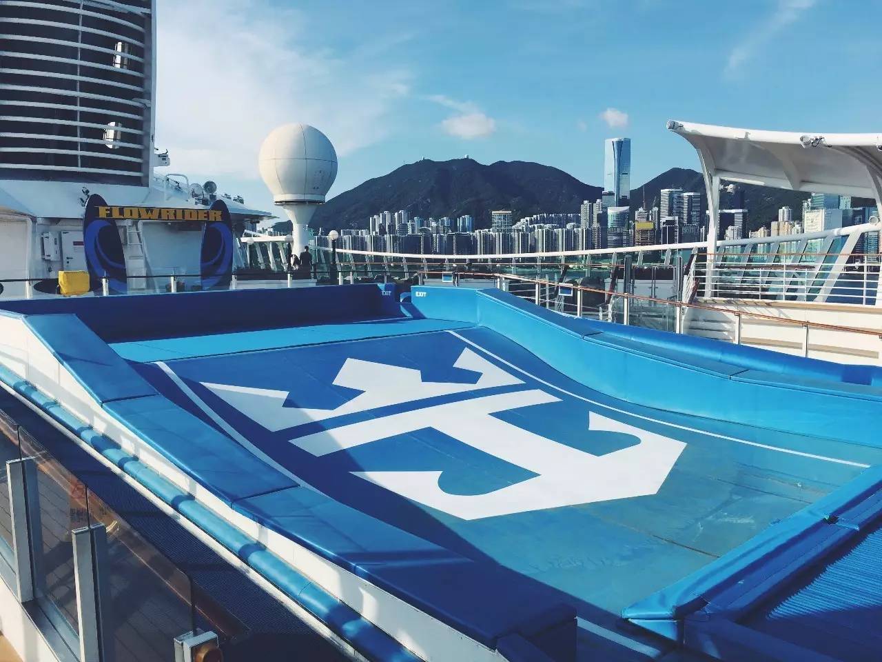 一日远方｜登上豪华游轮，完美假期就交给它吧