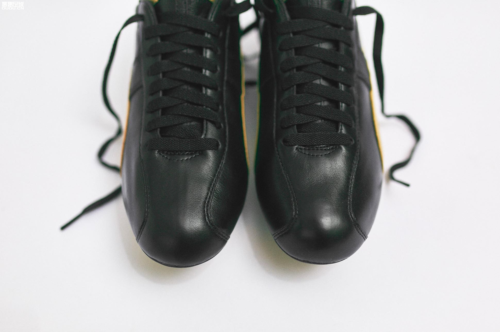 彪马推出KingTorero复刻版球鞋