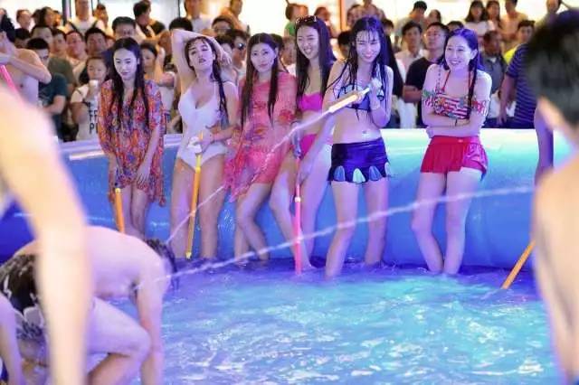 重庆夏天最适合去玩的水上乐园,重庆水上乐园夏日必去打卡地攻略