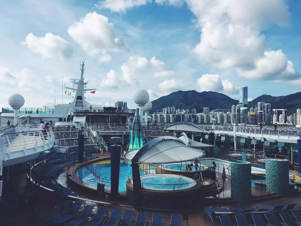 一日远方｜登上豪华游轮，完美假期就交给它吧