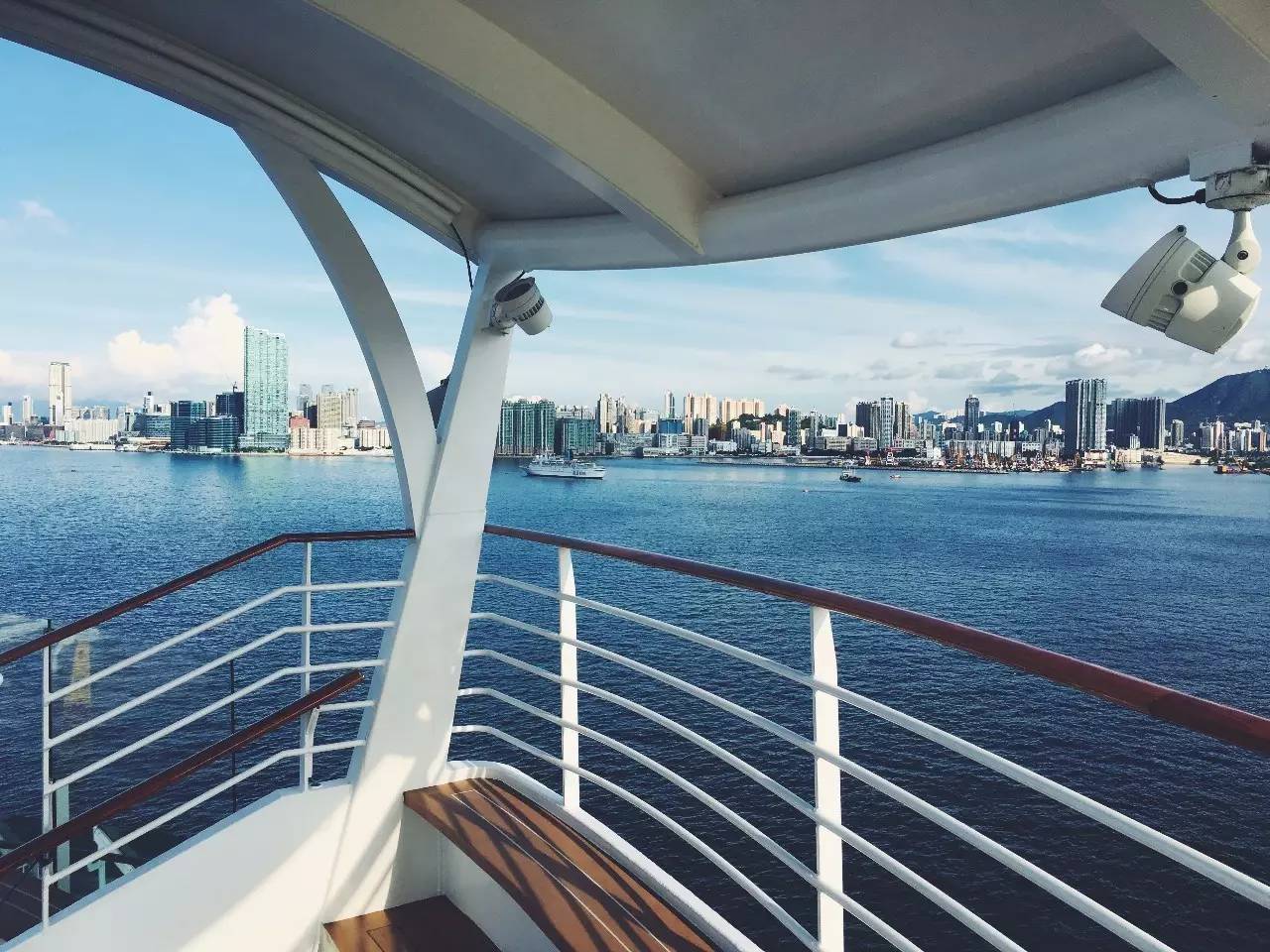 一日远方｜登上豪华游轮，完美假期就交给它吧