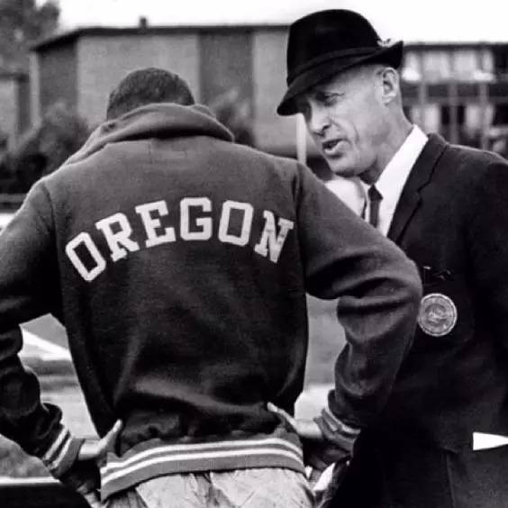 nike跑鞋经典老款,nike哪款跑鞋最值得买