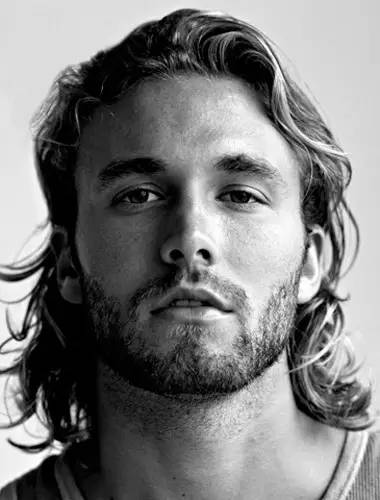 男人背后的男人，那些被大牌们捧红的「好肉」