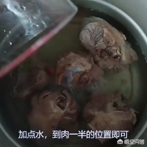 为什么买大骨要十几元一斤，现在很多自助大骨才29一位随便吃？