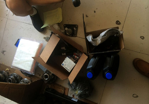 14年的jeep进口大切诺基,12年jeep大切诺基老改新