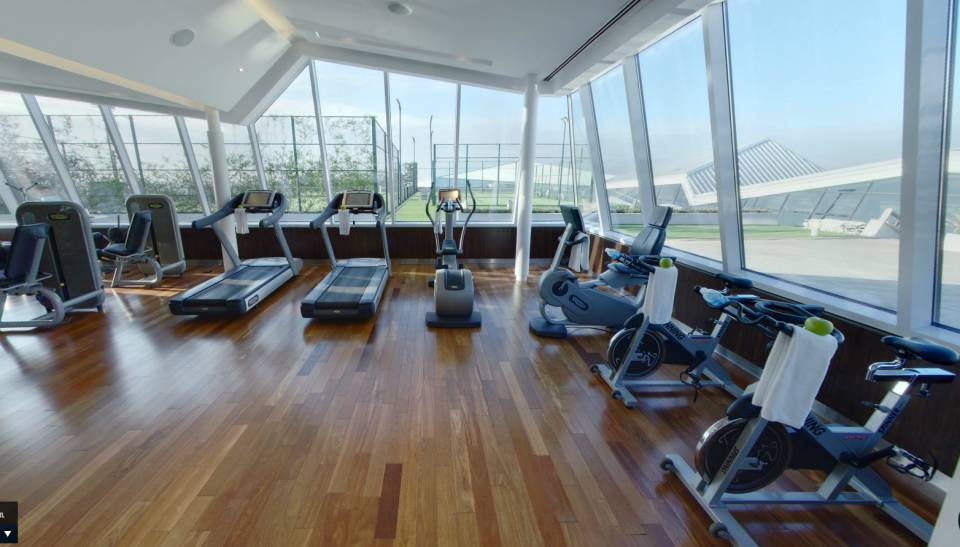 梅西在毒枭老巢旁摆婚宴，新娘还答应看来是真爱！