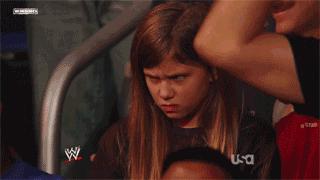 wwe选手温情,wwe正直vs反派4v4