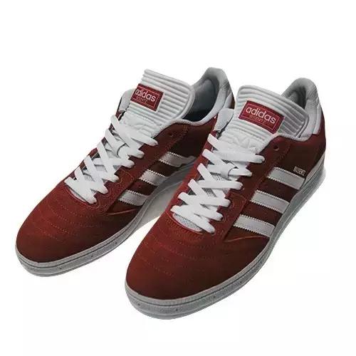 如果你觉得滑板鞋只有VANS和Nike的话，那我现在想教你做人了