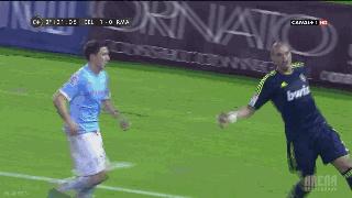 足球场上另类搞笑合集,足球场上的搞笑集锦