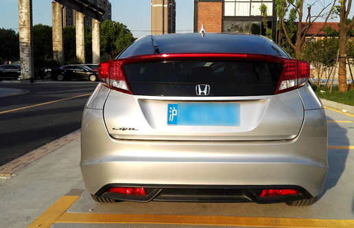 2011款本田思域和09款思域一样吗,本田思域两厢的优缺点