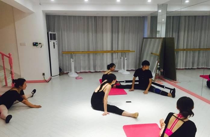 马甲线和瘦腿小技巧,别人的马甲线和我的小肚腩