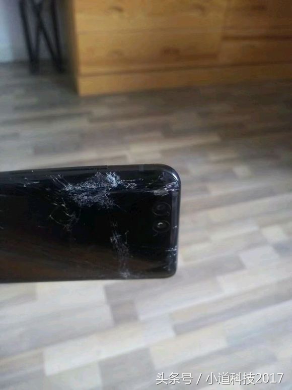 小米6摔后无信号,小米6摔后屏幕断触