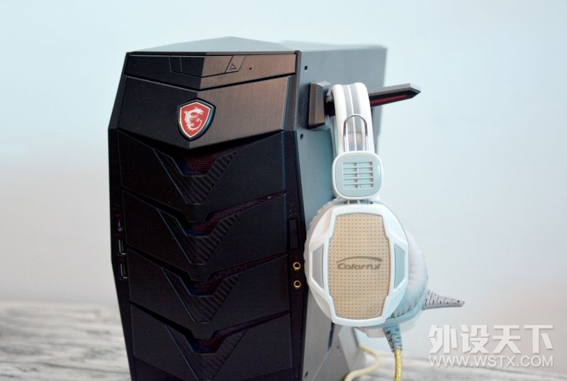 这才是游戏手机该有什么样的样子,微星宙斯盾钛3主机