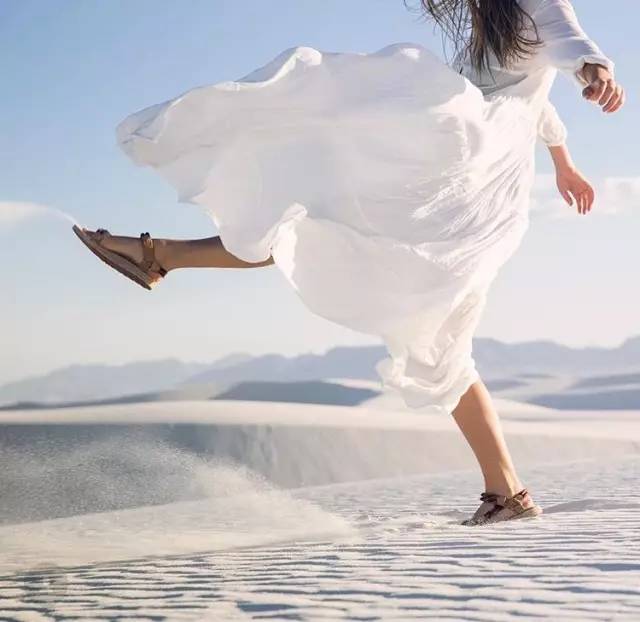 作为一个有品位的女人,品质生活从一双拖鞋也可以开始