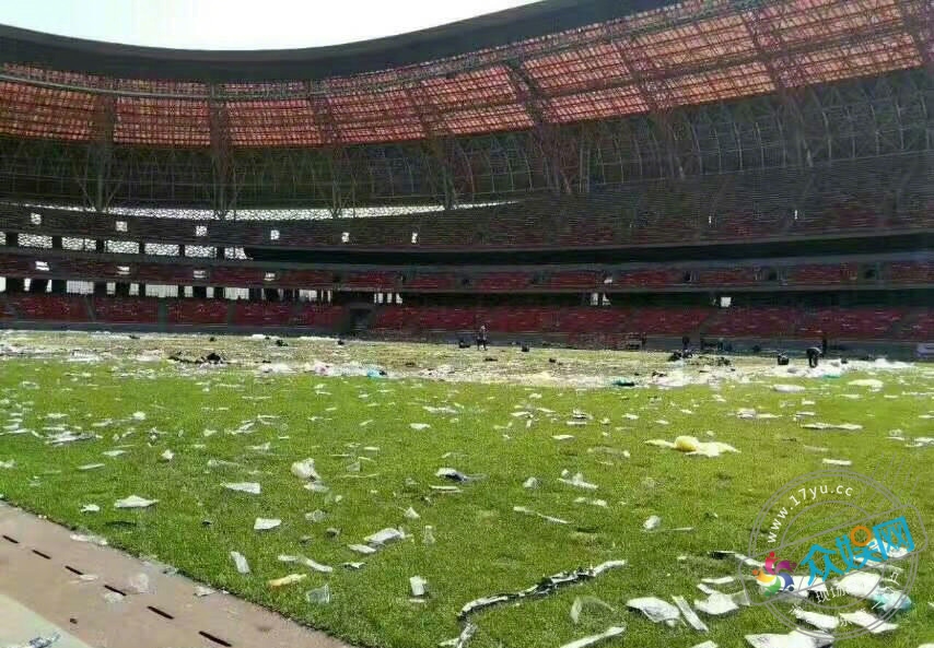 张学友演唱会崩溃现场,张学友在太原开过几场太原演唱会