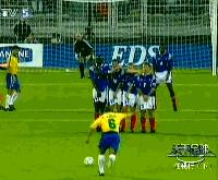 足球场上另类搞笑合集,足球场上的搞笑集锦